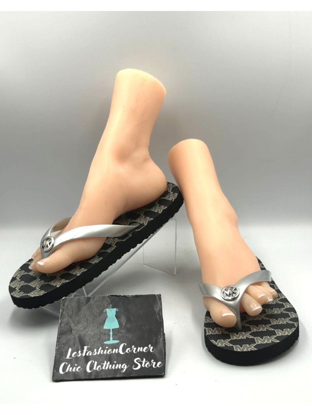 NWOB Michael Kors Women's Silver EVA Open Toe Casual Flip Flops Size 10 3484